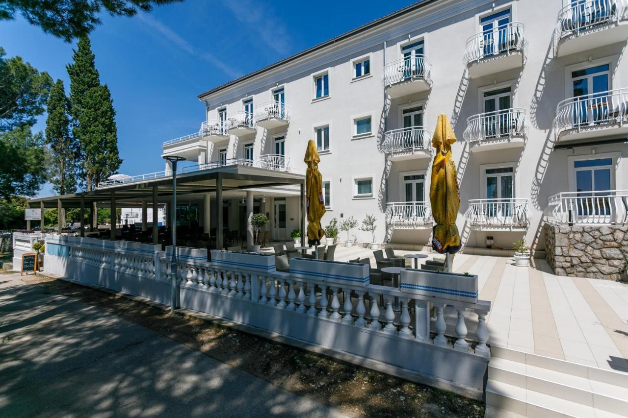 Hotel Bor Veglia Exterior foto